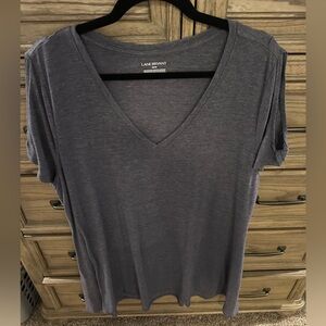 Women’s top, open sleeves